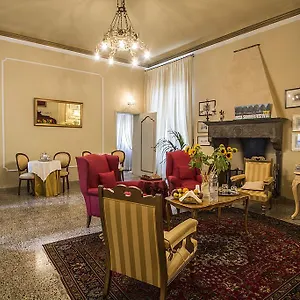 *** Couette-café Relais San Lorenzo Italie